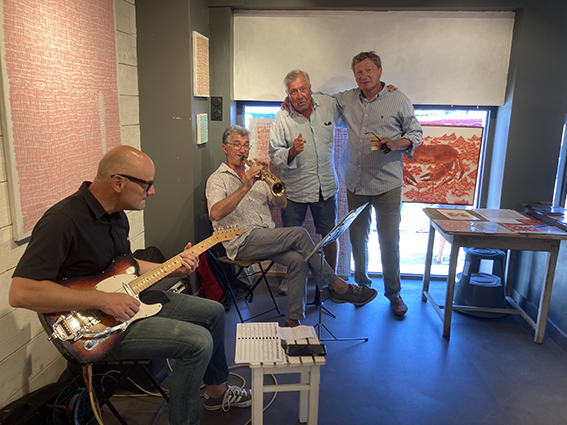 Vernissage exposition yeu avec mes amis musiciens Philippe et Pascal